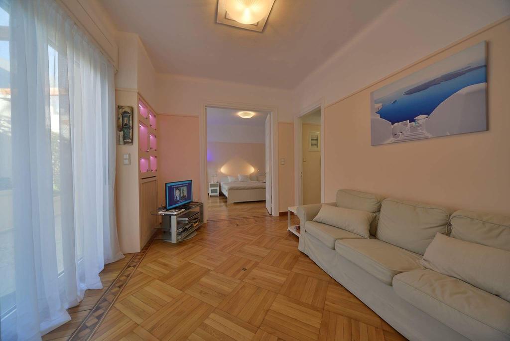 Oasis Veranda Under Columns.Kolonaki Embassy Area. Atény Exteriér fotografie